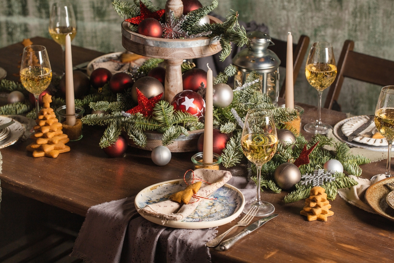 Add green beauty to the Christmas table